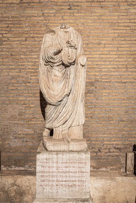Talking Statue In Rome Stock Image Image Of Statue 285909835