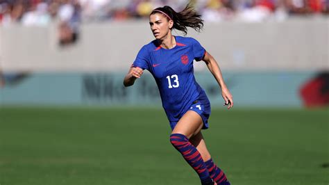 Alex Morgan Left Off Latest Uswnt Roster For December Friendlies