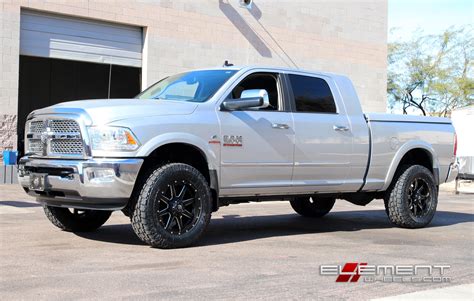 20 Inch Fuel Maverick Blackmilled On 2014 Dodge Ram 2500 2 Inch Level