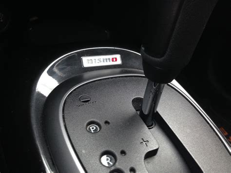 Механическая блокировка руля — Nissan Juke (1G), 1,6 л, 2014 года ...