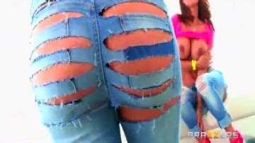 Wild Latina Babes Go Berserk Porn