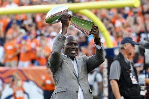 Terrell Davis Denver Broncos All Time Leading Rusher Selected To Pro