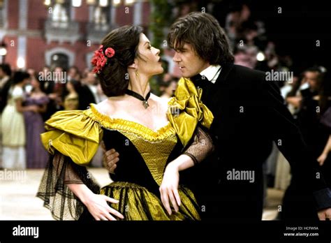 The Legend Of Zorro Catherine Zeta Jones Antonio Banderas 2005 C