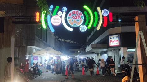 Zona Khas Pasar Lama Kota Serang