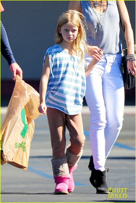 Photo: gwyneth paltrow chris martin toys r us with the kids 02 | Photo ...