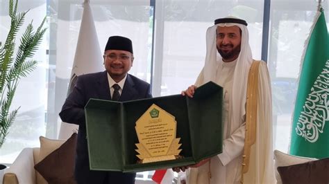 Bahas Persiapan Haji 2025 Menag Yaqut Bertemu Menhaj Arab Saudi