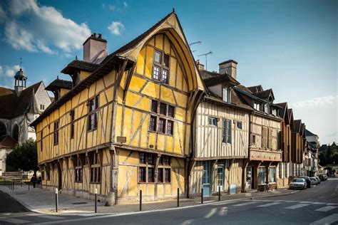 An Idiot's Guide to French Architecture - Mary Anne's France