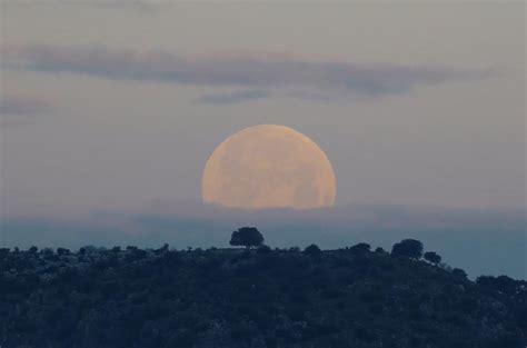 What S So Special About Tonight S Super Blue Moon