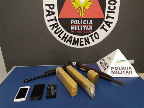 Passageiro De Nibus Preso Tr S Tabletes De Maconha Em