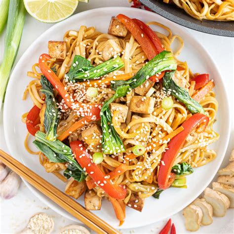 15-Minute Vegetable Stir Fry Noodles - Gathering Dreams
