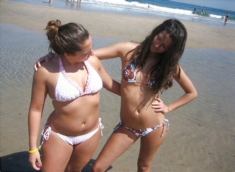 Mujeres en bikini de facebook Fotos Porno XXX Fotos Imágenes de Sexo PICTOA