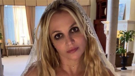 Holivudski Psihijatar O Slu Aju Britney Spears Njoj Trebaju Lijekovi