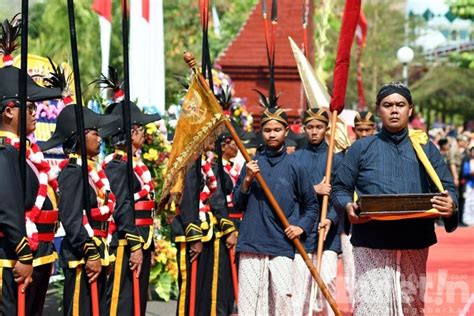 Pemkab Trenggalek Rayakan Hari Jadi Ke 829 Dengan Kirab Pusaka