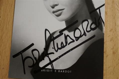 Fantastic Photograph Of Brigitte Bardot Rare Autograph Card Photo