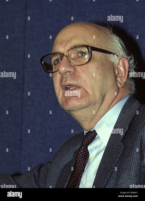 Volcker Hi Res Stock Photography And Images Alamy