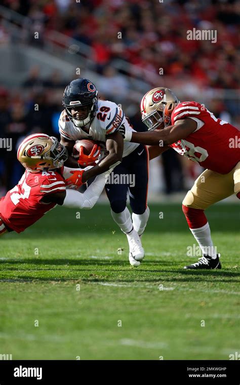 Chicago Bears Running Back Tarik Cohen Runs Between San Francisco