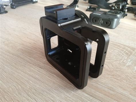 Gopro Hero Black Sa Metalnim Ku I Tem Baterije I Dodatnom Opremom