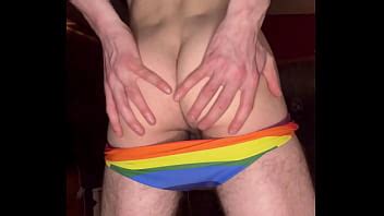 Togliermi i vestiti è la cosa che preferisco XVIDEOS