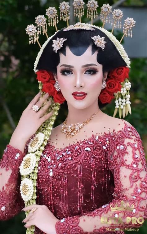 Pin Di Wedding Di Pengantin Wanita Foto Pengantin Pria Dan