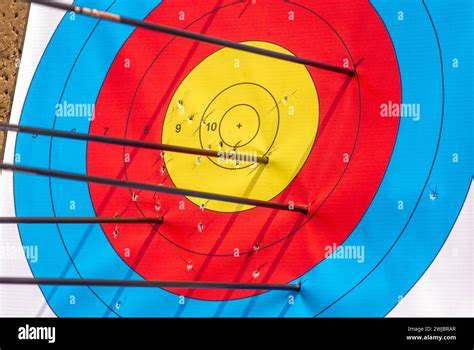 Many Arrows Hitting The Archery Target Bulls Eye Stock Photo Alamy