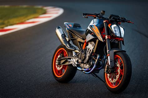 Motorrad Vergleich KTM 790 Duke 2023 Vs KTM 890 Duke R 2023