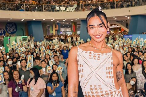 Bretman Rock Emotional On Ph Visit For Book Launch Abs Cbn News