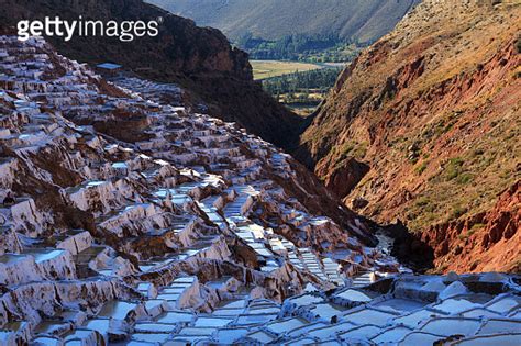 View of Salt ponds Maras Cuzco Peru 이미지 523968001 게티이미지뱅크