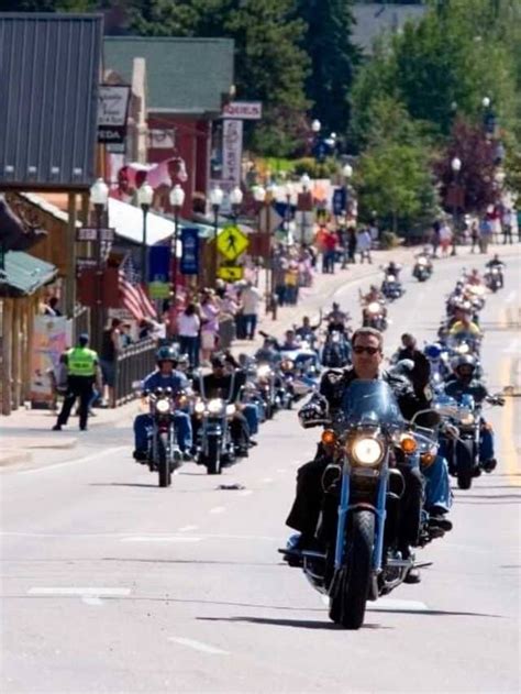 Sturgis Motorcycle Rally 8 Best Things To Do Story Savoteur