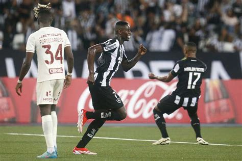 Botafogo Brilha No Segundo Tempo Vence A Primeira Na Libertadores E