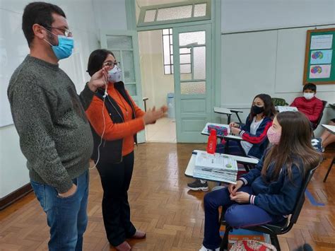 Irmãs da comunidade do Colégio de Santa Inês realizam visita aos alunos