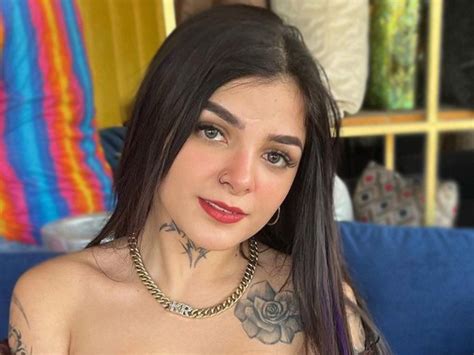 Karely Ruiz Niño festeja su cumpleaños 10 con su temática