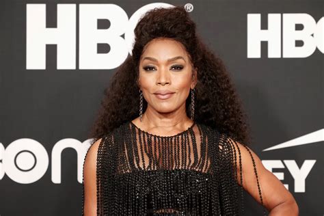 Angela Bassett Net Worth - Income, Career & Charity