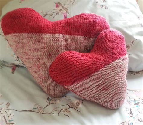 Knitting Pattern For 2 Sizes Of Heart Shaped Cushions A Really Lovely Project For A Novice