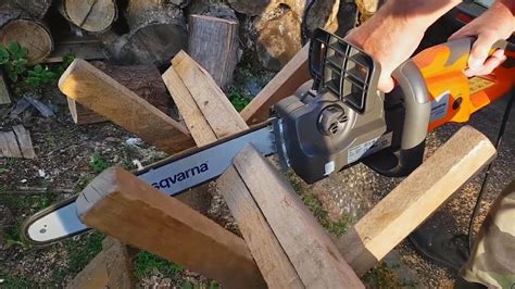 Husqvarna El Electric Chainsaw W Cm Bar Youtube