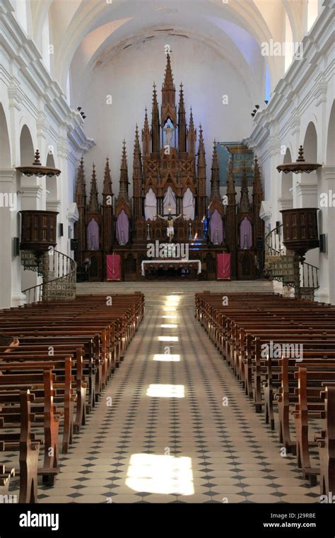 Karibik Kuba Sancti Spiritus Trinidad Plaza Mayor Iglesia