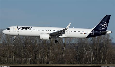 D Aief Airbus A Nx Lufthansa Bencekohutovics Jetphotos