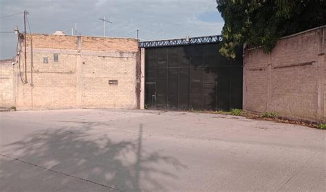 Dejan El Cuerpo De Un Hombre Desmembrado En La Puerta De Una Casa En