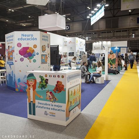 Almacén de Cartón para Ferias Stands Diseño a medida Madrid