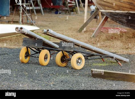 Diy wagenrad Fotos und Bildmaterial in hoher Auflösung Alamy