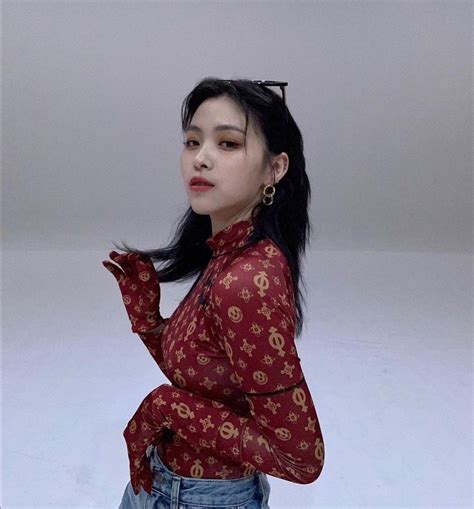 Itzy Ryujin