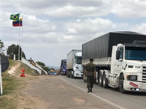 Mais De Caminhoneiros Entram No Brasil Ap S Negocia O Governo