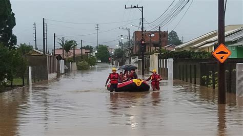 Santa Catarina Enfrenta Semana De Chuvas Intensas E Queda De