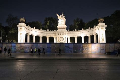 Marcha 25 De Noviembre Cdmx Termina En El Zócalo Con Una Asistencia De 3 Mil Personas