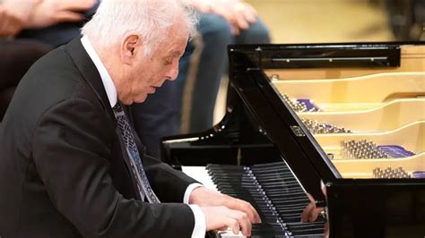 Daniel Barenboim Berliner Philharmoniker Concerto Pour Piano N°23 De Mozart Concert