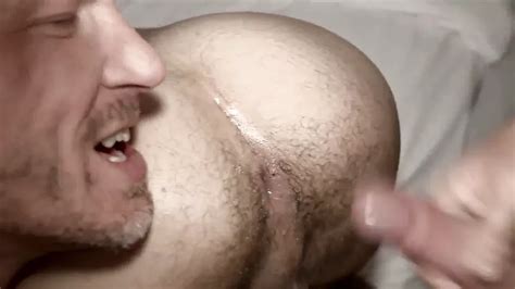 Leccata Di Sborra Sul Culo Di Maschio Gay Bareback Porn Xhamster