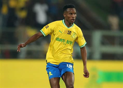 Mamelodi Sundowns Give Crucial Themba Zwane Injury Update