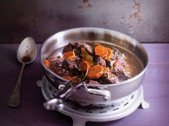 Daube De Boeuf Au Vin Rouge Recettes Recipe Food Yummy Food Cooking