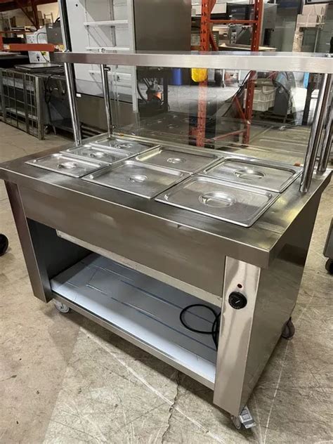 Well Hot Table With Sneeze Guard
