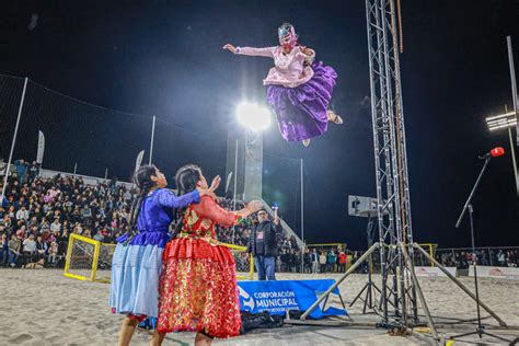 Cholitas Luchadoras Conquistan Iquique Con Dos Noches De Espect Culo