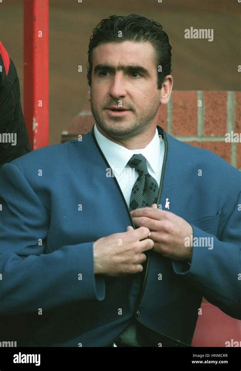 ERIC CANTONA MANCHESTER UNITED FC 12 September 1995 Stock Photo Alamy